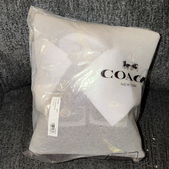 Coach Twin Turnlock Bag 20 Satchel in Dark Brass/Black Waxed Smooth Leather NWT - Picture 12 of 15